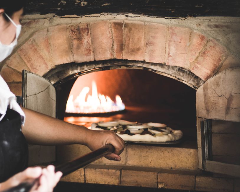 Ventisei Pizzeria Napoletana Traditional Pizza Oven